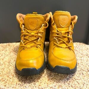 Youth Nike Boots